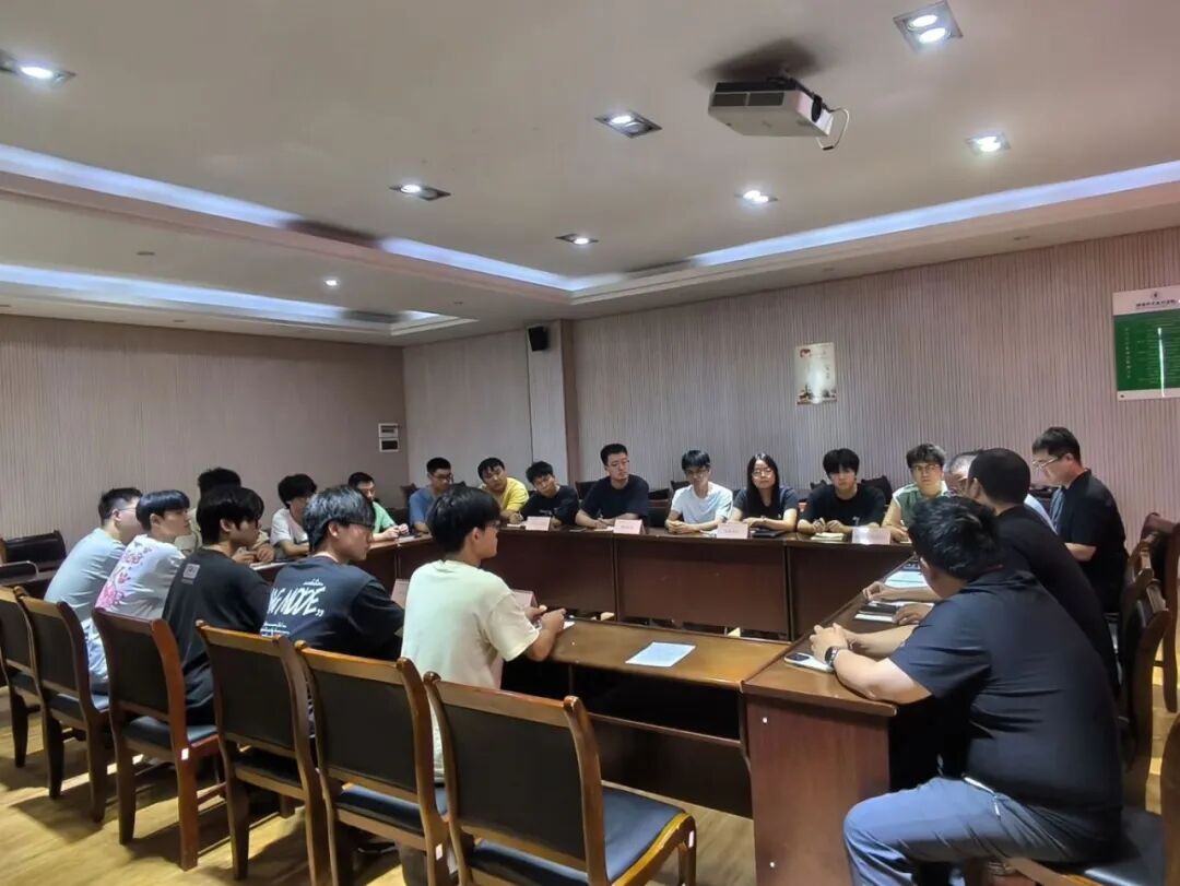 会议过程1.jpg