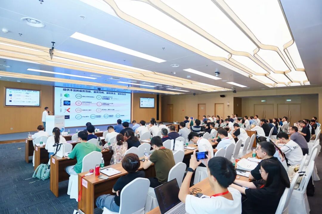 “星芯向荣，与创新者同行”，2025年上海海思生态技术研讨会·成都站成功举办