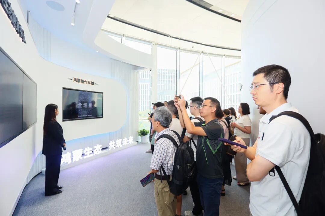 “星芯向荣，与创新者同行”，2025年上海海思生态技术研讨会·成都站成功举办