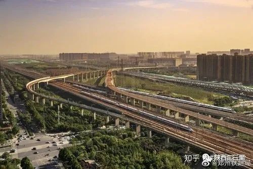 球王会:被誉为中国铁路“枢纽”的郑州铁路为何如此重要