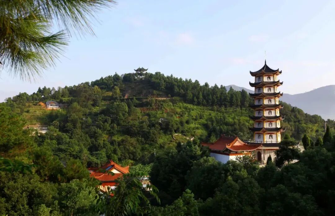 超美温州平阳山边的公园现在去正好