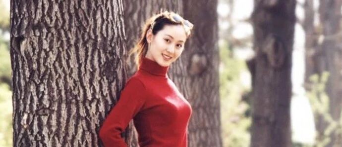 汤加丽:被观看的标本,或勇敢的破壁者?