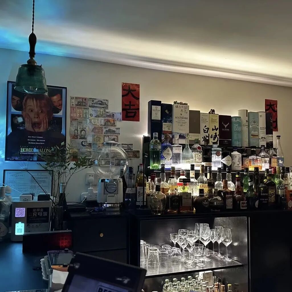 街角社交开在三线城市的独立酒吧与咖啡店