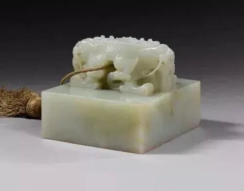 玉玺字取名寓意_尔玉为玺什么意思_玉玺这个名字怎么解释