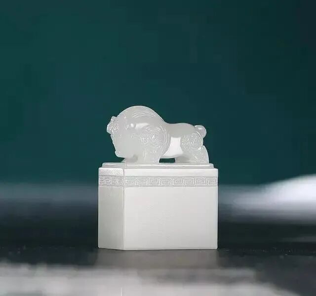 玉玺字取名寓意_玉玺这个名字怎么解释_尔玉为玺什么意思