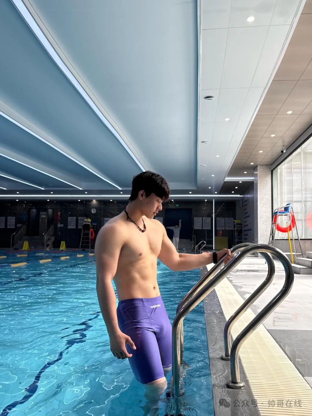 185CM肌肉男大体育生，刚满20的帅弟弟！