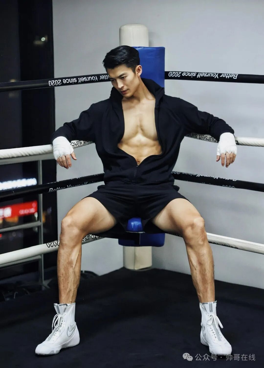 拳击场上的肌肉奶爸，完美型男气质！