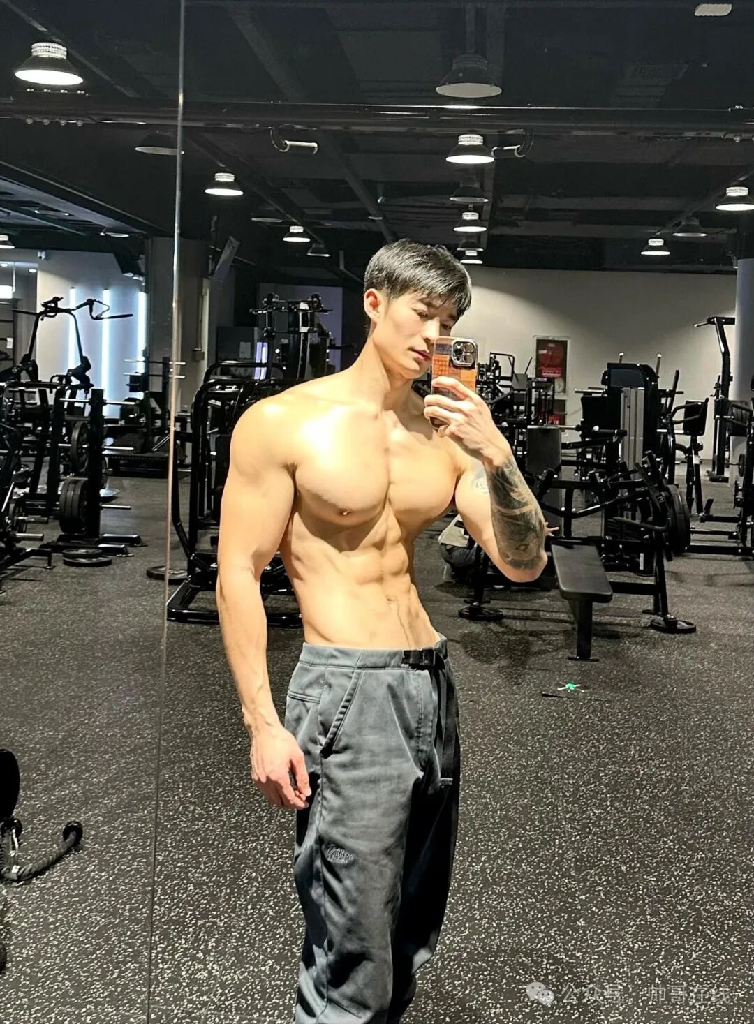 拳击场上的肌肉奶爸，完美型男气质！