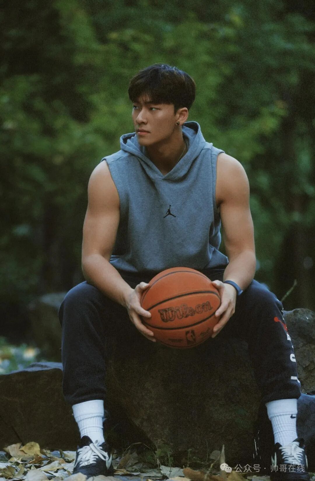 185CM肌肉男大体育生，刚满20的帅弟弟！