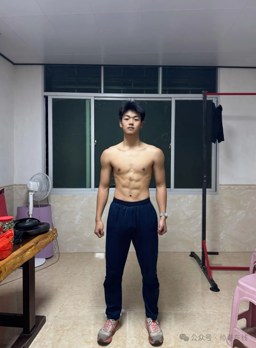 07年黑皮男高体育生，弟弟太帅了!