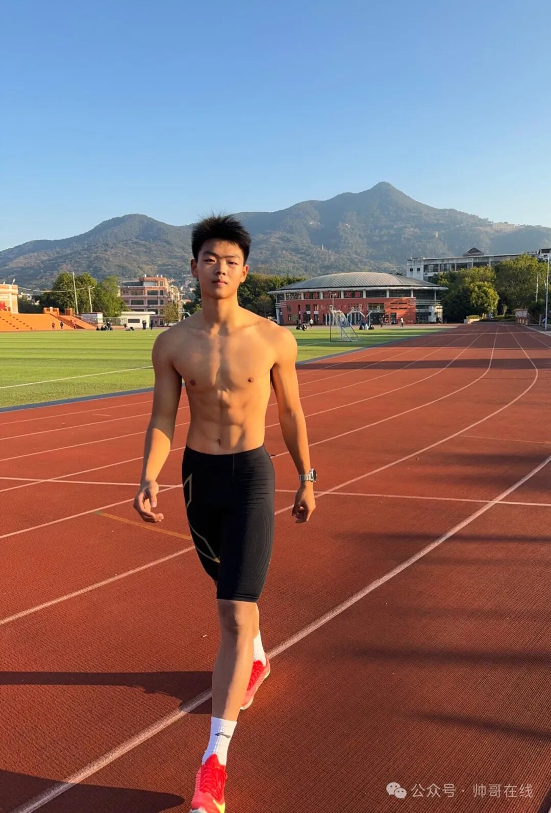 07年黑皮男高体育生，弟弟太帅了!