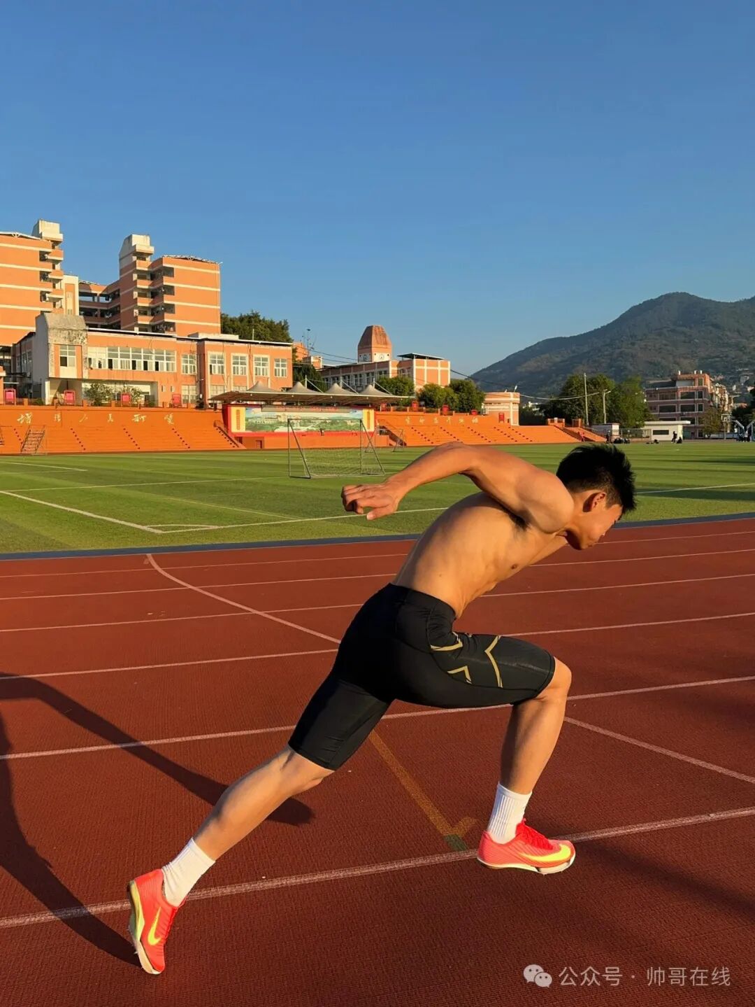 07年黑皮男高体育生，弟弟太帅了!