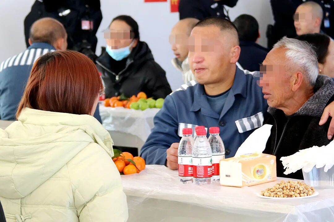 新年新希望春暖贺新生六盘水监狱开展新年亲情帮教活动