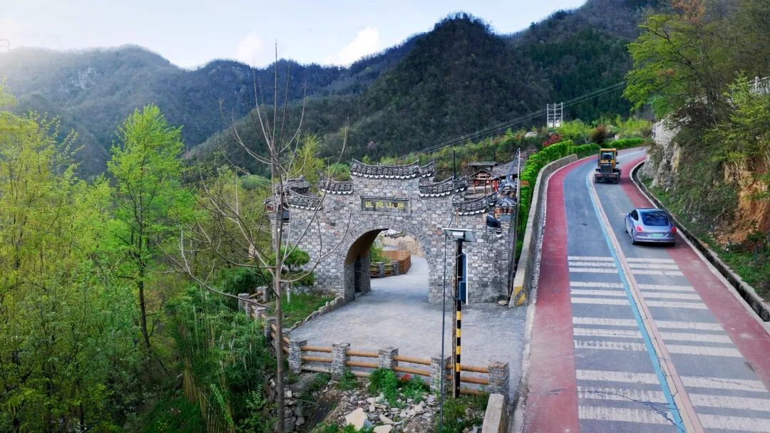 2.尧治河匠隐山居.jpg