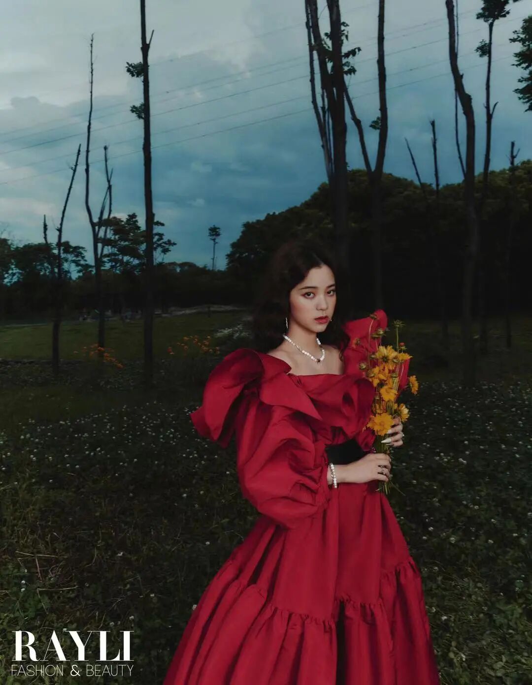 欧阳娜娜穿搭秘密首曝光 这些高级感配饰 谁能抵抗得住 Hi有料