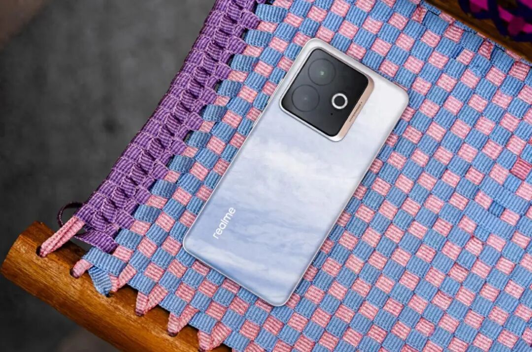 618买手机不必买太贵，公认“高配低价”的4款手机，用五年不换