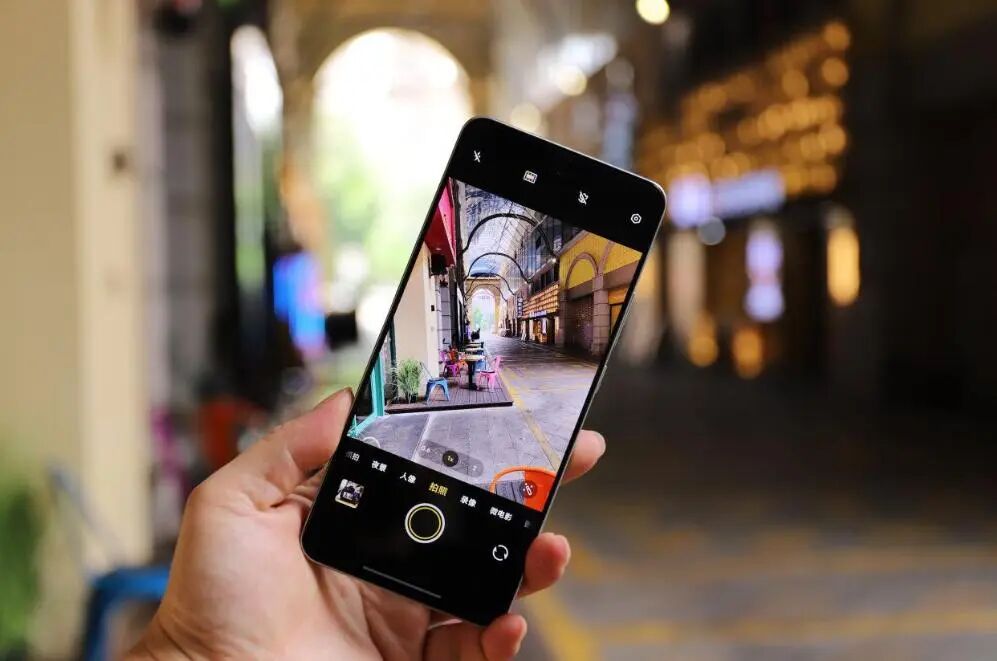 大电池+高性能，3款“值得闭眼入”的低价手机