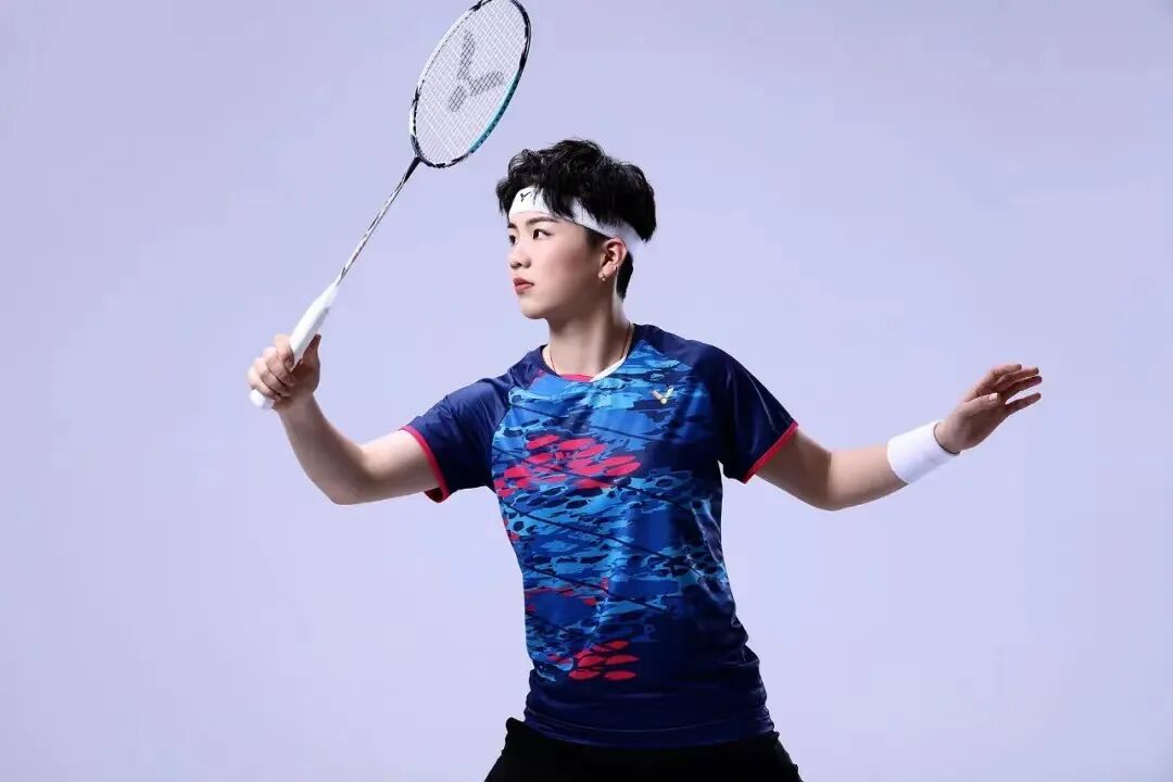 李茵晖颁奖嘉宾为获胜队伍颁奖本次比赛特邀了 重量级