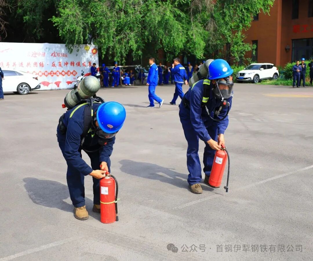 首钢伊钢公司组织开展2025年“安全生产月”安全咨询日活动(图7)