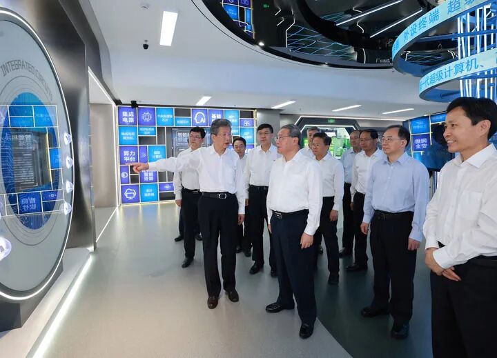 【行业新闻】国务院总理李强在天津调研时强调：“要创新运用融资租赁等金融工具，更好服务实体经济，促进产业转型升级”