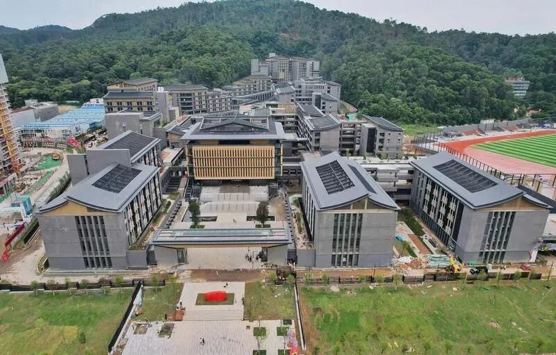 广东实验中学白云校区今年9月开始启用，周边有哪些在售楼盘？