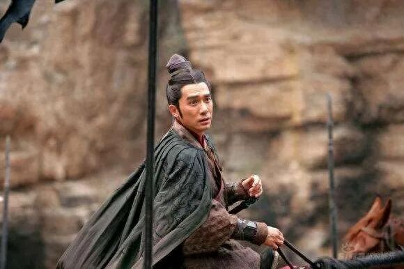 既生瑜何生亮历史上的周瑜真是被诸葛亮气死的