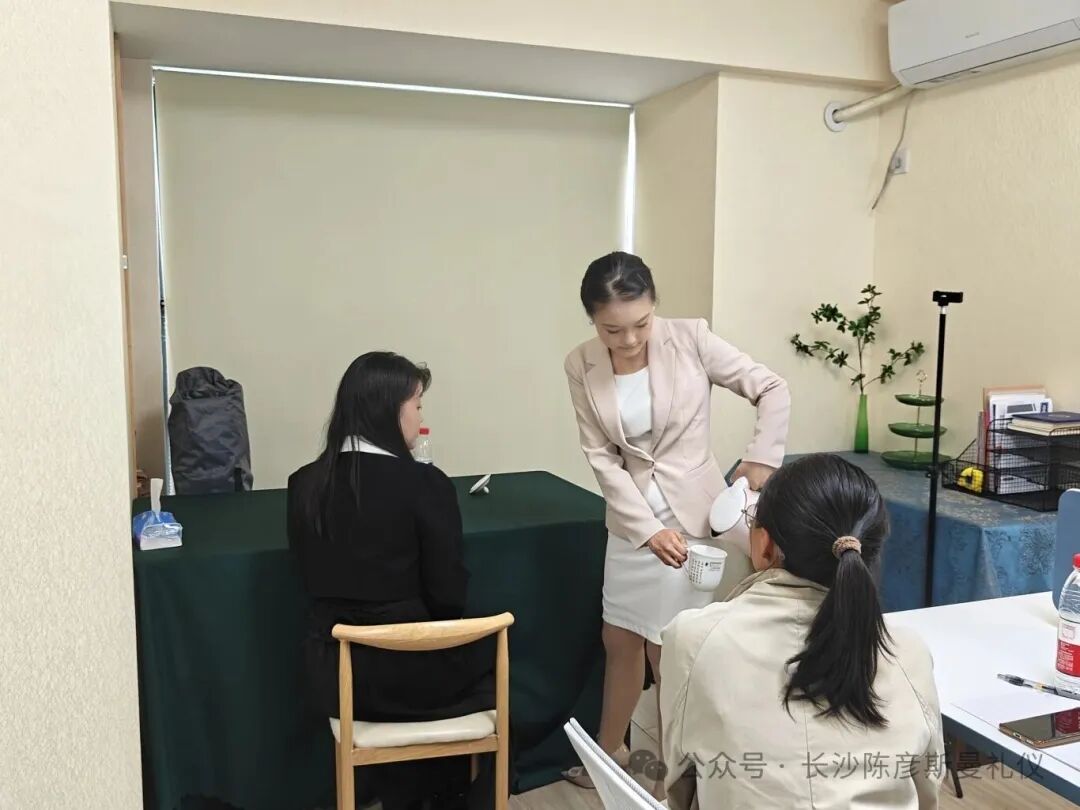 614474a8ac1ad6f8fd26213021bc5816.jpg