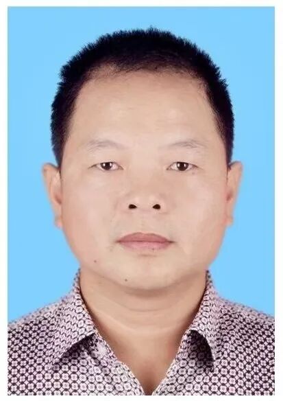郑安茂个人证件照.jpg