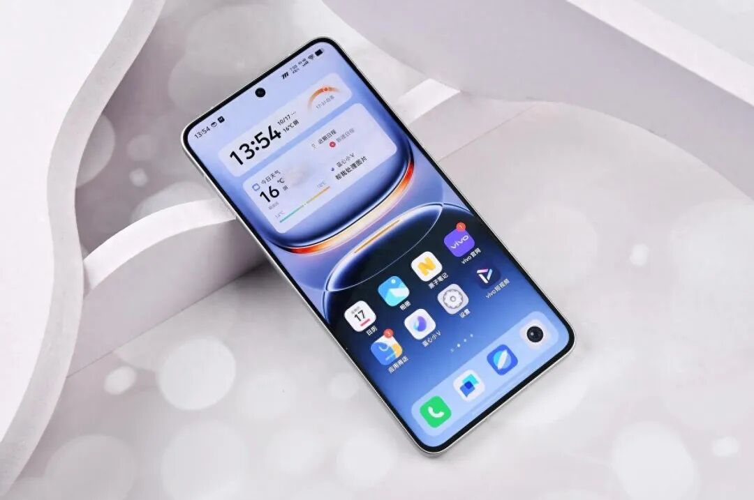 2025买手机要有长远考虑，这4款堪称“六边形战士”，用到2030年