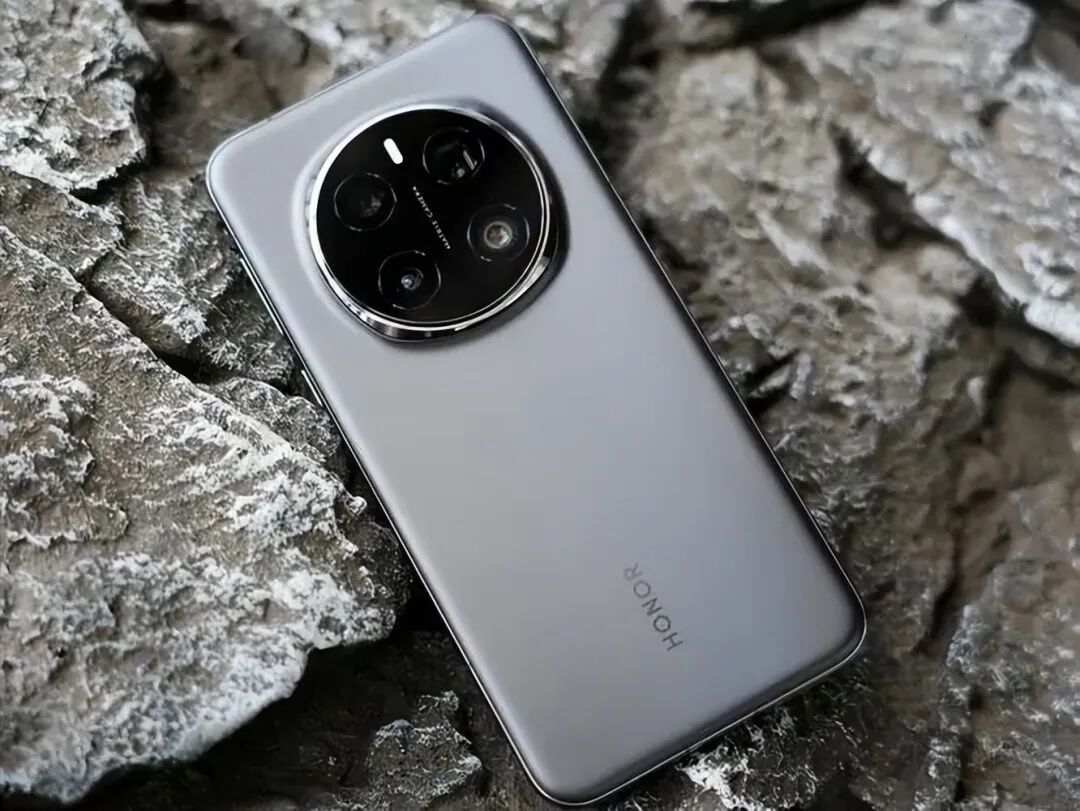 2025“高配机皇”的4款手机，可以“一步到位”的手机