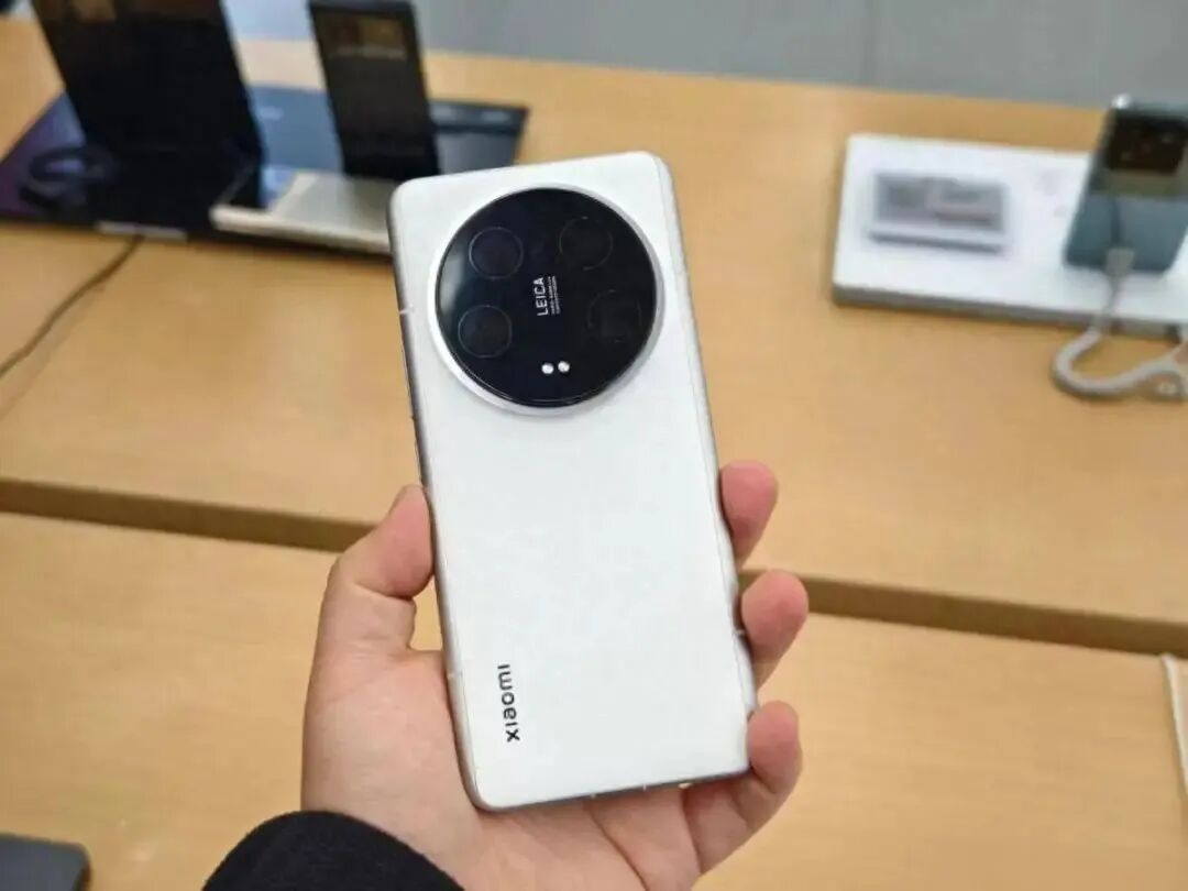 换手机建议“别太小气”，目前这4款值得入手，一步到位能用6年