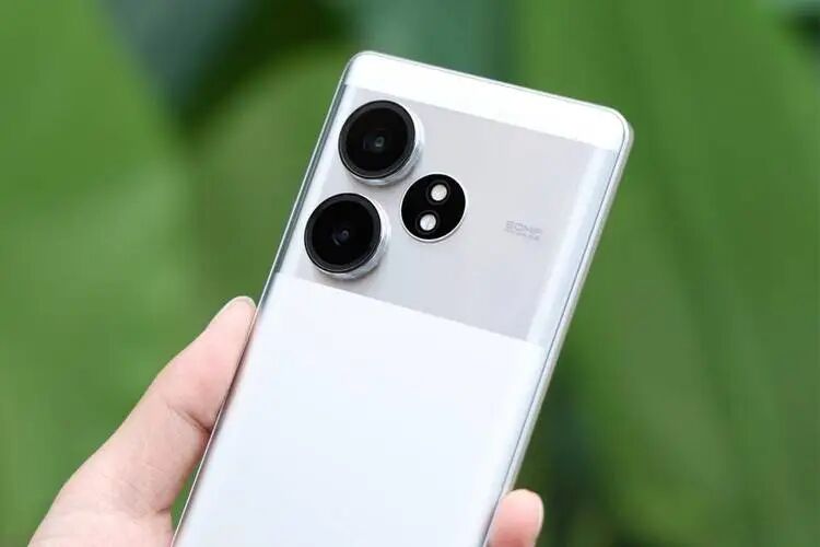 预算2000元左右，4款零差评的手机，可以闭眼买，公认高配低价