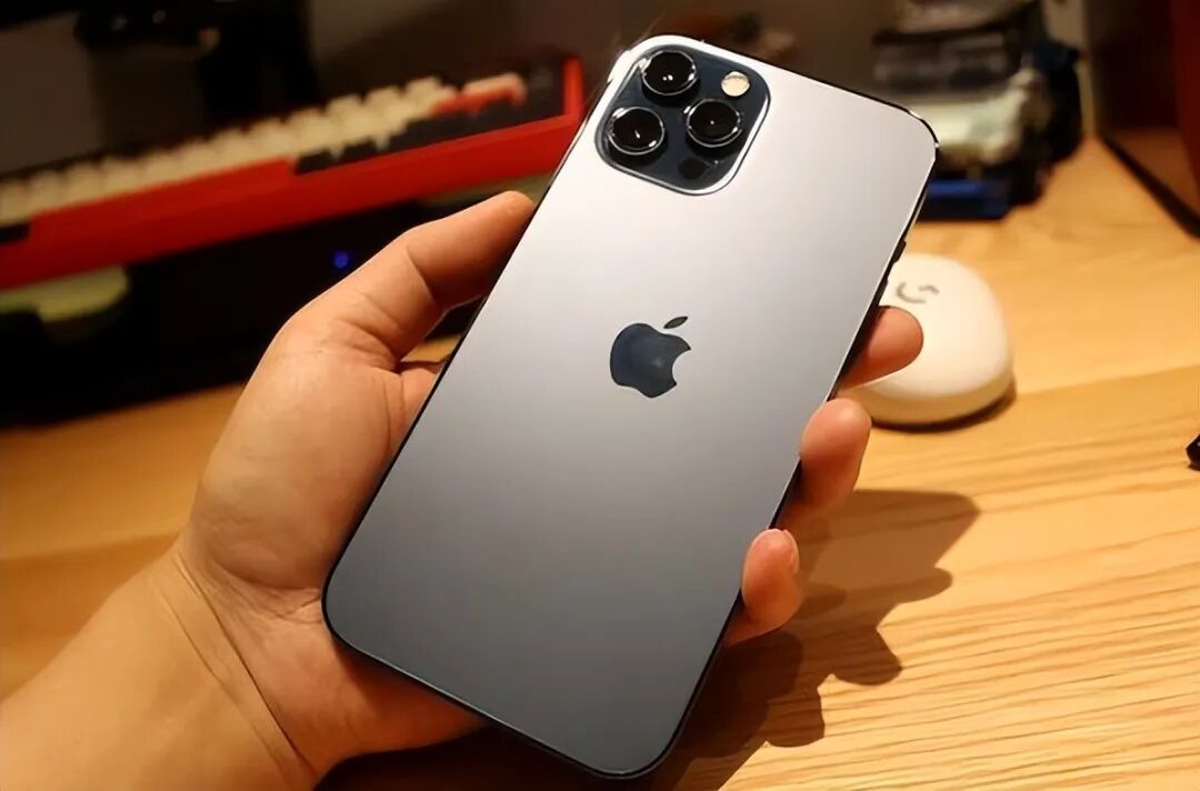 换手机建议别太抠搜，目前这4款值得入手，一步到位用6年