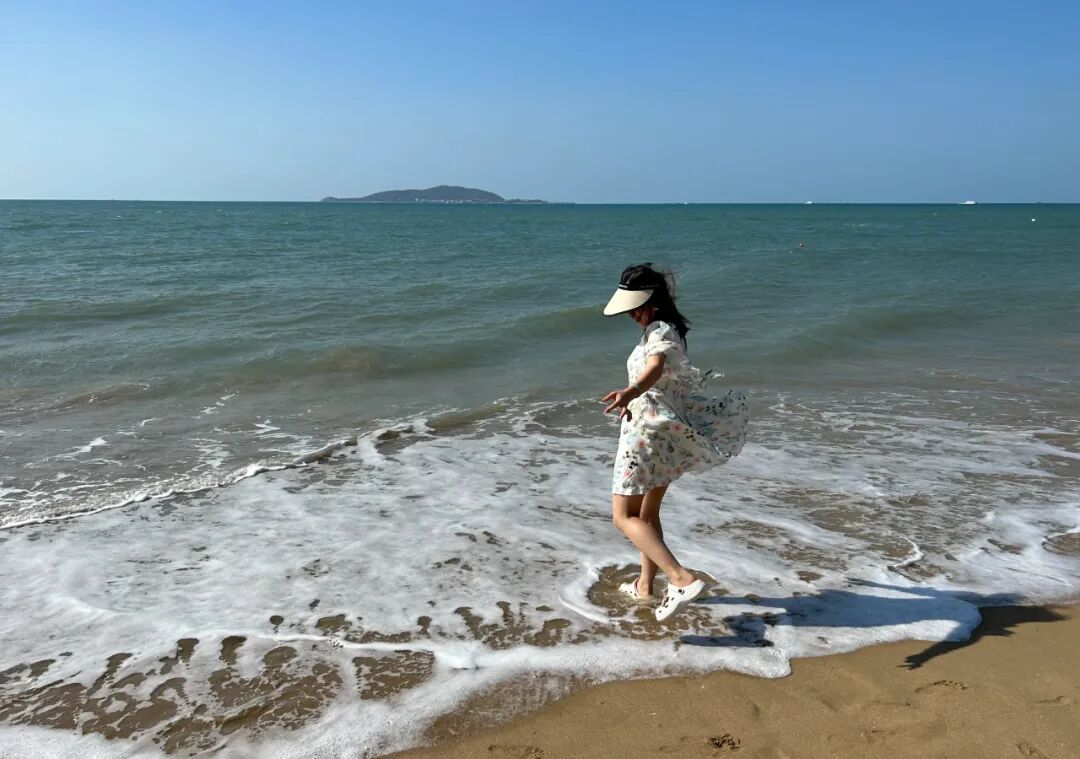 杨天真在混沌大学的课堂上,讲到打造个人品牌时这样说:只有看到自己