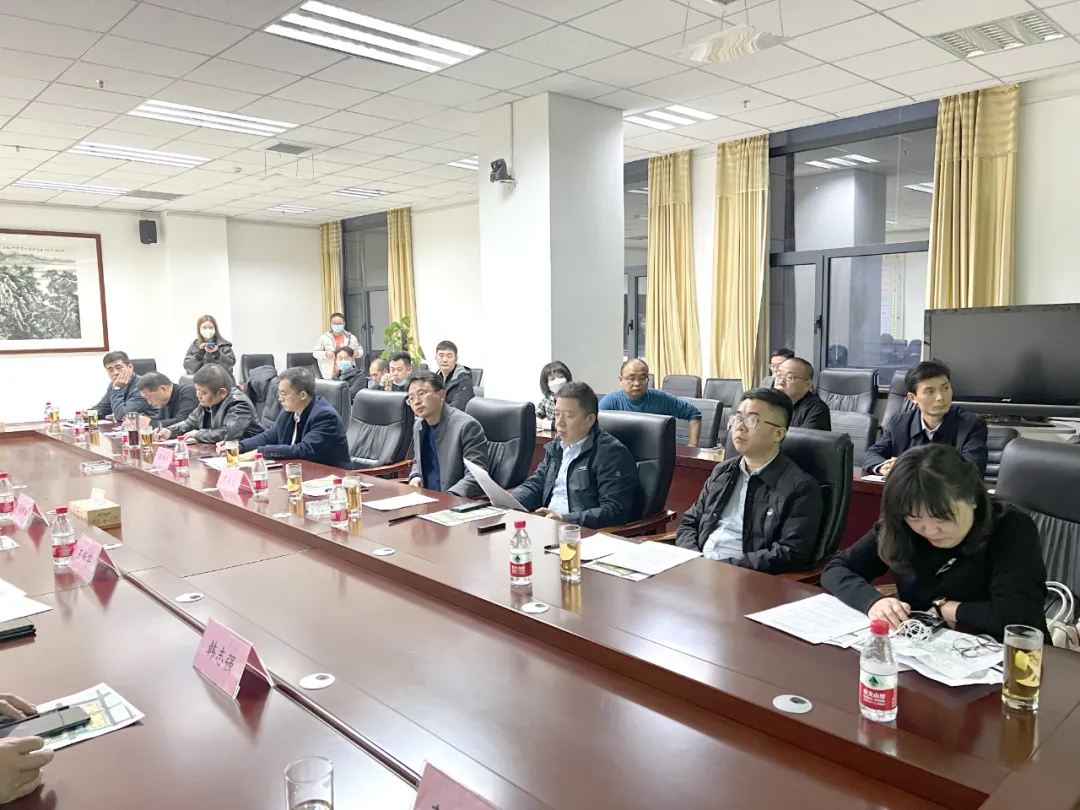 “解难题、促发展” 调研座谈会在大中原国际汽车城召开 “解难题、促发展” 调研座谈会在大中原国际汽车城召开
