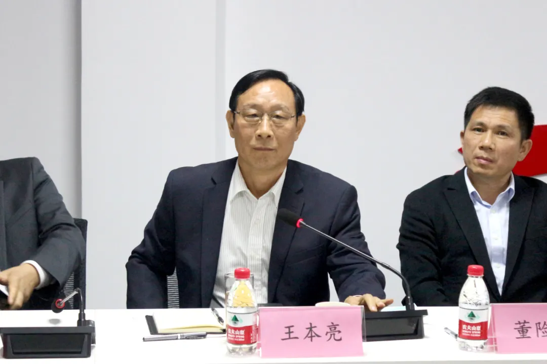 河南機電職業學院領導一行到天馬汽車產業學院調研指導:賦能高質量發展 河南機電職業學院領導一行到天馬汽車產業學院調研指導:賦能高質量發展