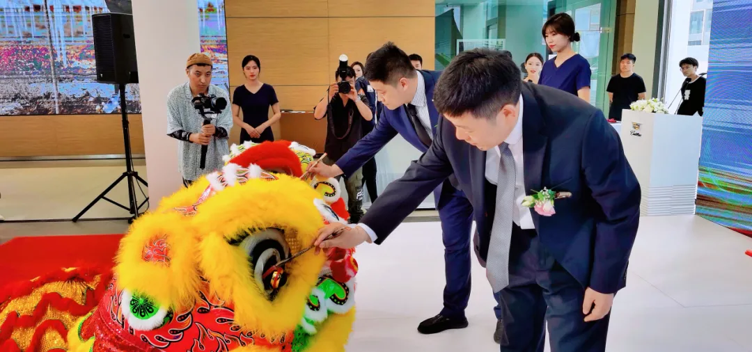 大中原国际汽车城凯迪拉克店——河南新未来凯迪盛大开业! 大中原国际汽车城凯迪拉克店——河南新未来凯迪盛大开业!