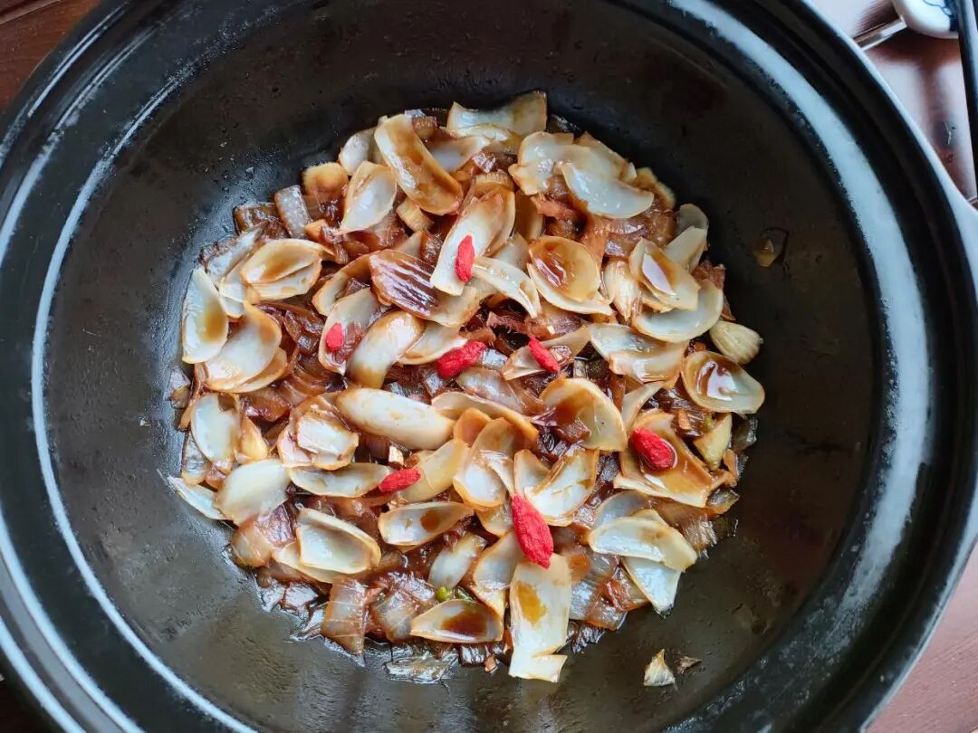 跟酒店偷学的菜，5分钟，香甜软糯，好吃还润肺，咳嗽都好了