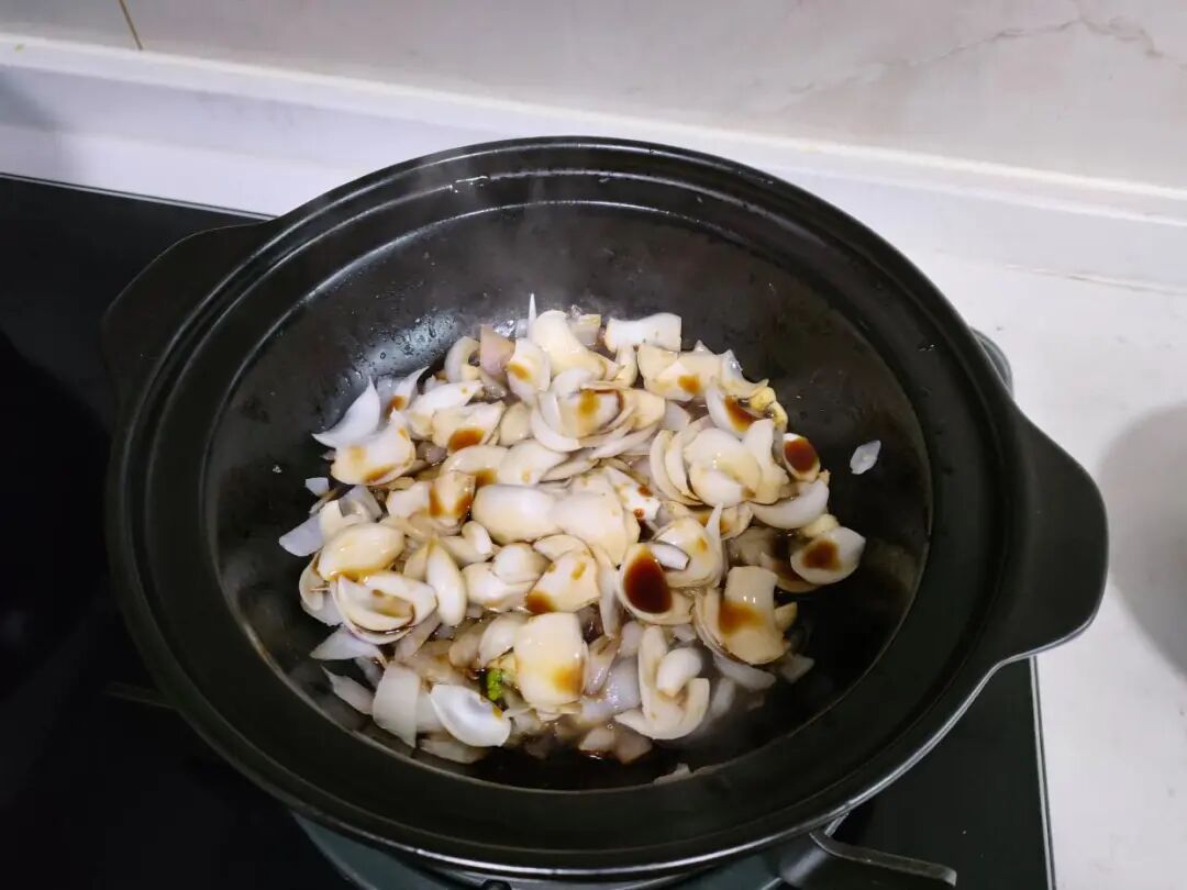 跟酒店偷学的菜，5分钟，香甜软糯，好吃还润肺，咳嗽都好了