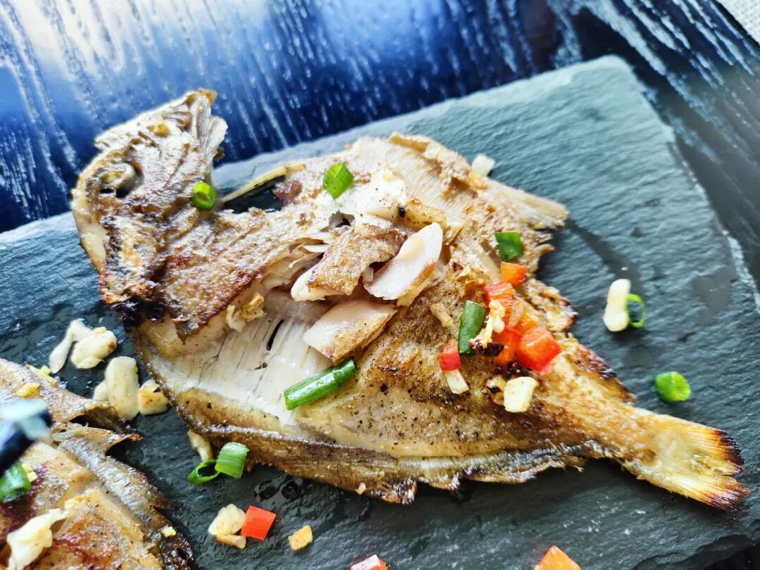 太香了！小白鲳的2种做法，看看你喜欢哪一种？