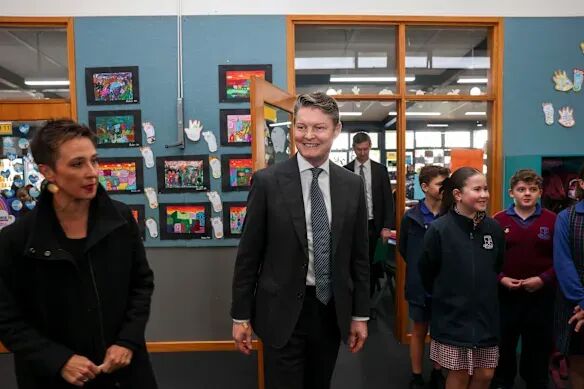 Premier Ben Carroll and Victorian Education Minister Gabrielle Williams have signed an agreement with the Commonwealth for schools funding.