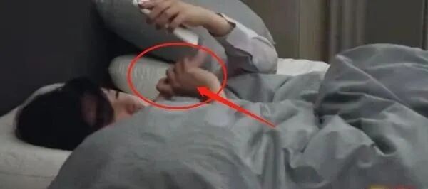 马上官宣！孕肚明显，娱乐圈作精夫妇造人成功（组图） - 18