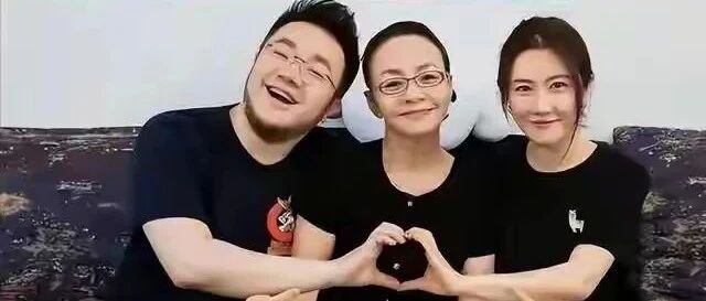 宋丹丹没料到,当年百般不认可的儿媳,如今成了拿捏她的“家里人”
