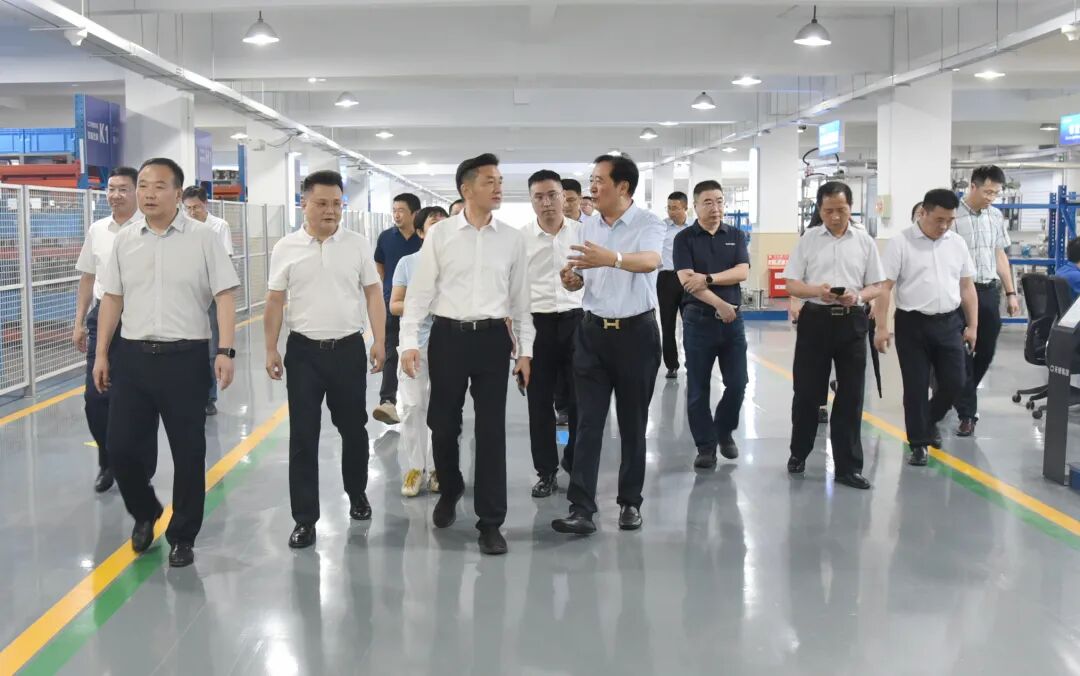 滁州市委副书记尹春华莅临安徽天康集团调研指导