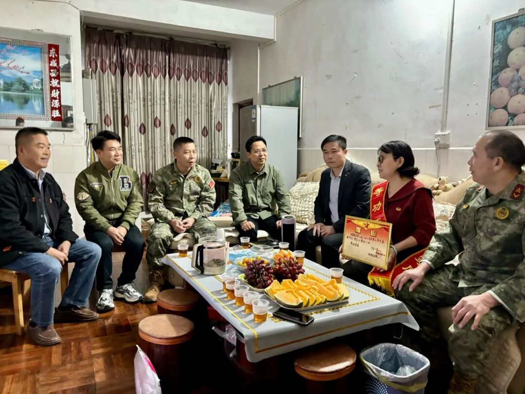 玉林又有2名军人,荣立三等功