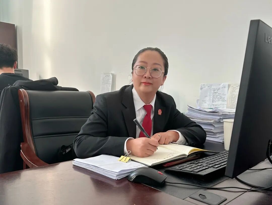 杨燕: 与法同行十七载 芳华不负法官路