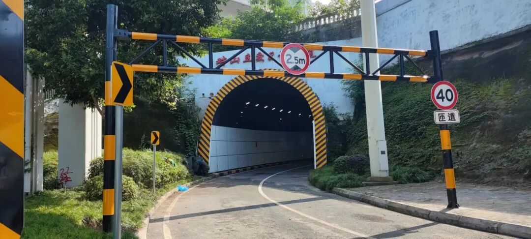 重庆朝天门长江大桥下层道路于7月1日开放交通 交巡警发布交通出行提示