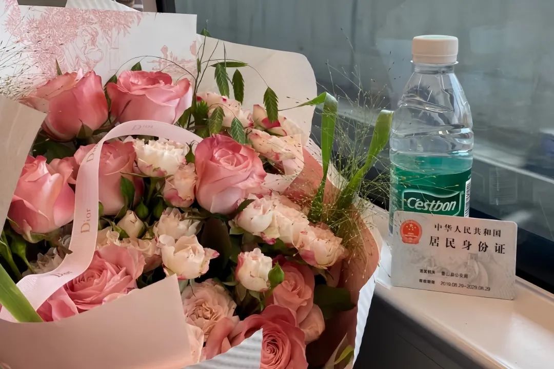 恋爱要从一束花和正式告白开始,恋爱要从一束花和正式的告白开始