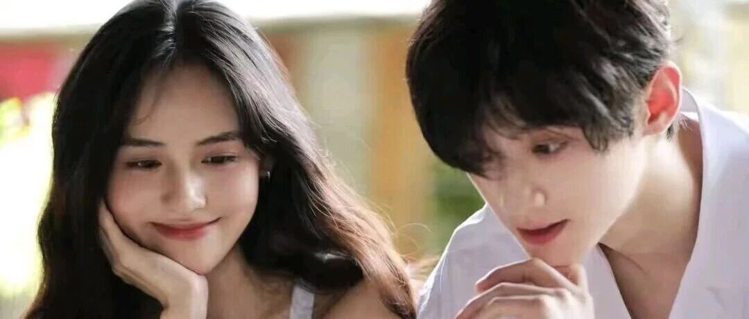 爱奇艺播出!《我在大学修文物》赖伟明周益如上演I人治愈感爱恋,景德镇实景+专业文物修复,小成本却有大质感