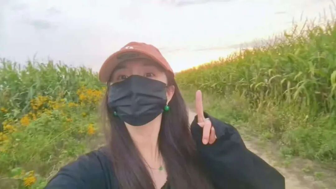 杨幂去了龙井日本遗址博物馆